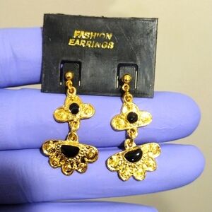 Women's Stylish Gold-tone Designed Black Color Stone Drop Dangle Earrings,1.5"